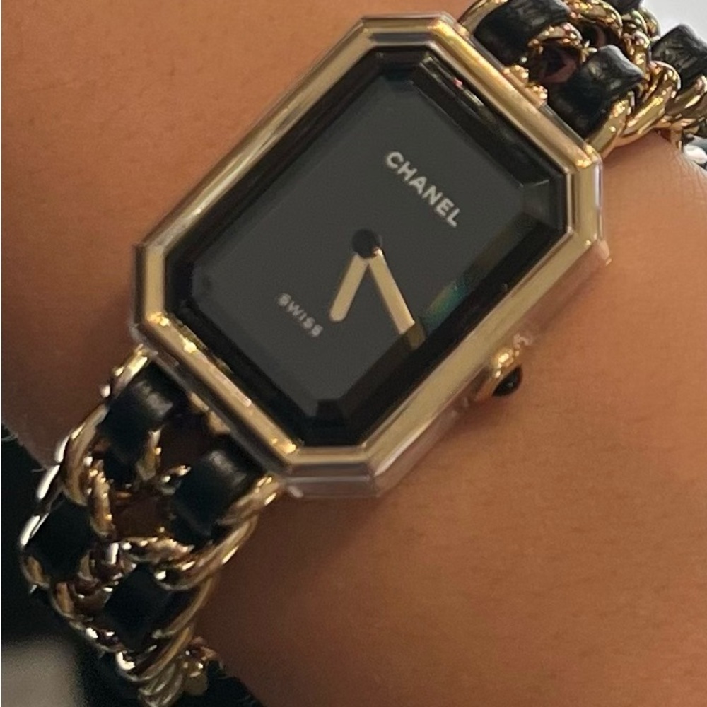 CHANEL Premiere Quartz Watch in Gold